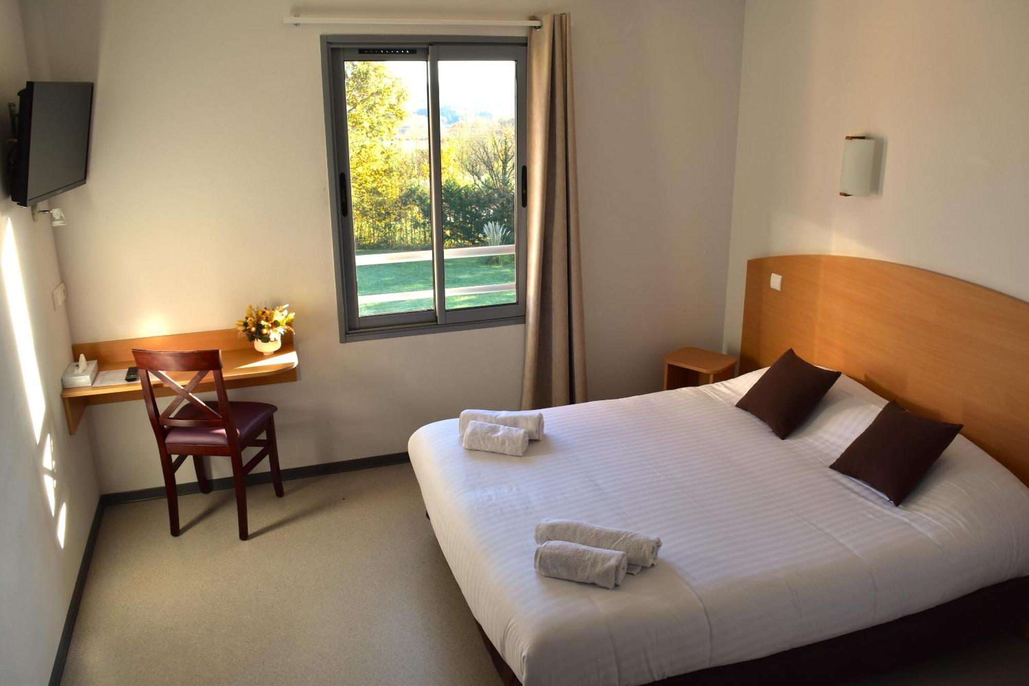 Au Perigord Noir Hotel Hautefort Ngoại thất bức ảnh